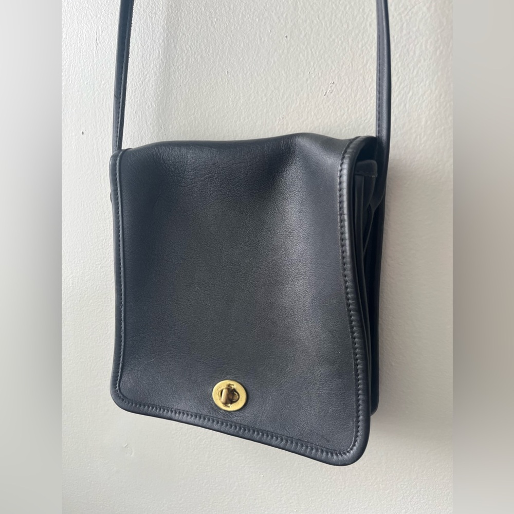 Vintage Coach crossbody